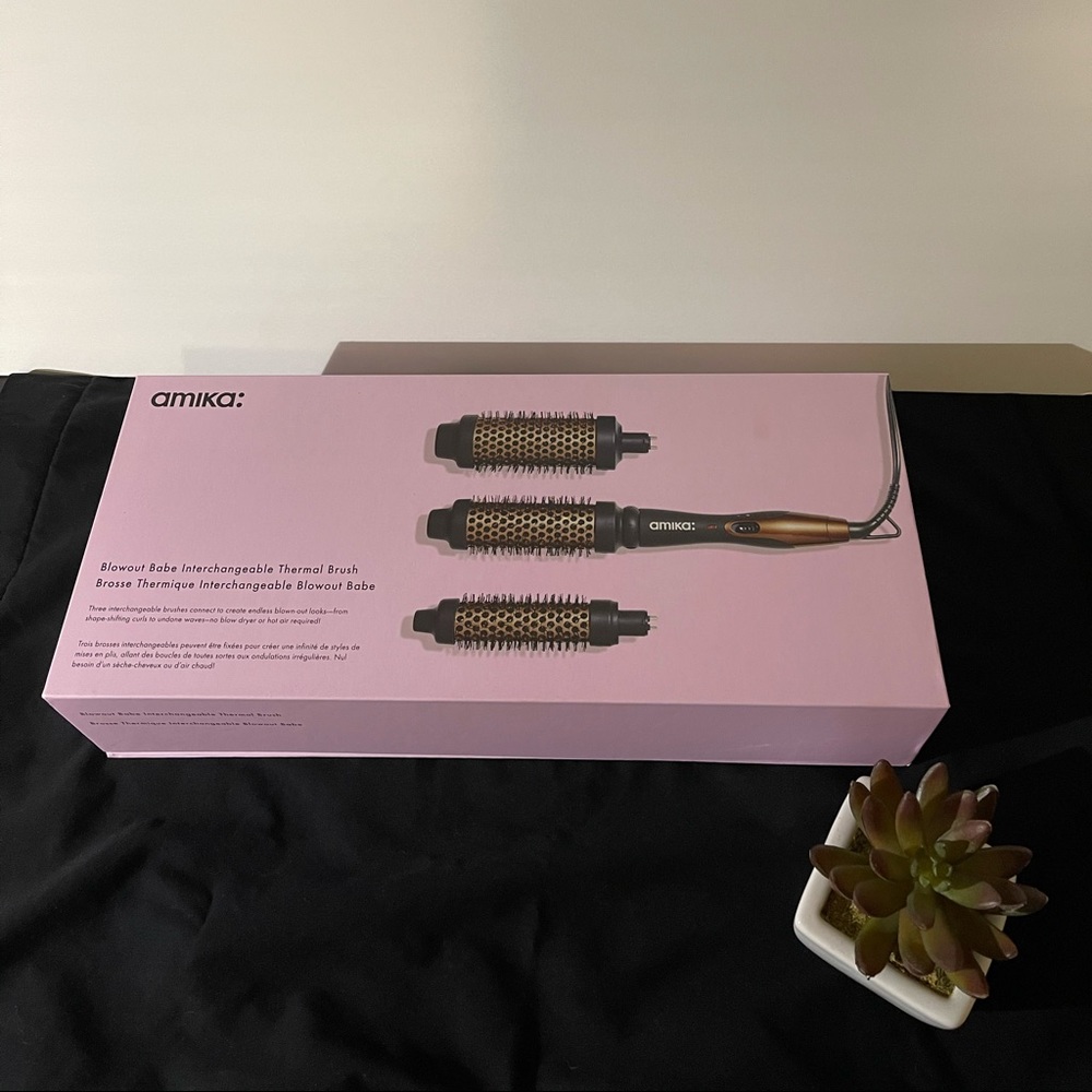 amika blowout babe set of thermal round brushes